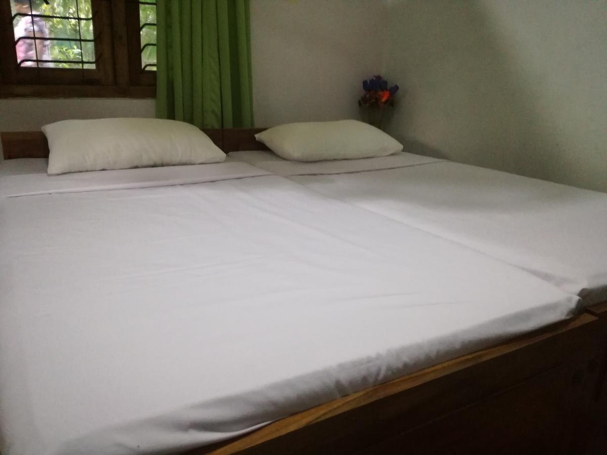 Deshani Holiday Inn 丹不拉 外观 照片